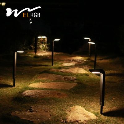 IPX4 Solar Pathway Lights Outdoor 2800K-3200K Solar Powered Bollards